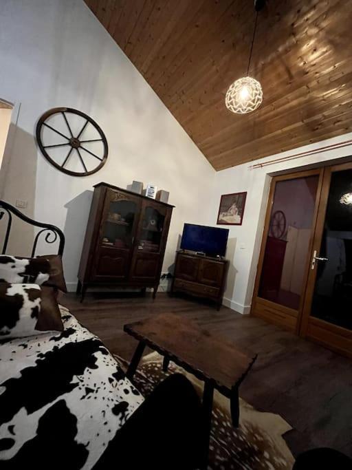 Chez Mamie Villa L'Isle Jourdain Bagian luar foto